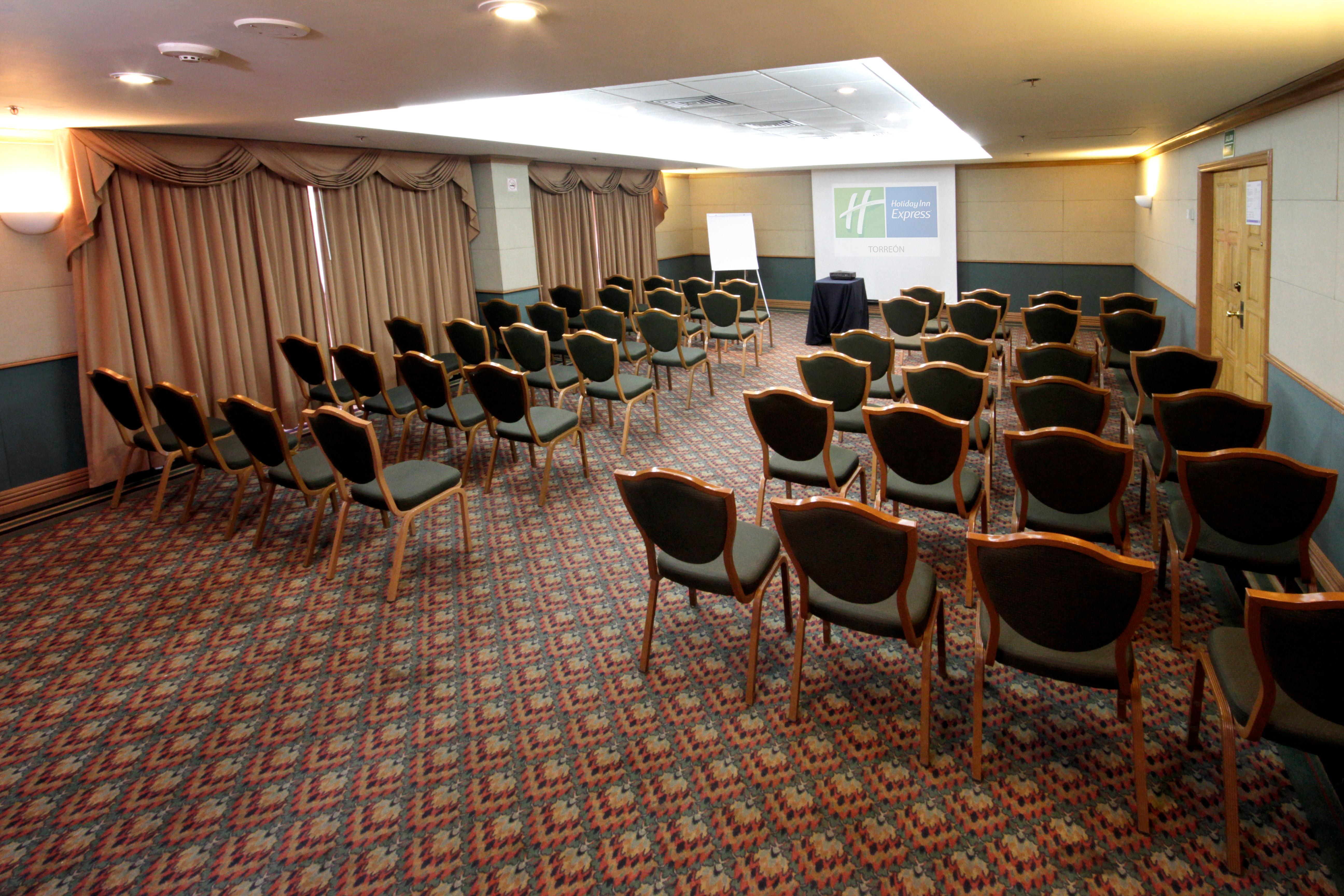 Holiday Inn Express Torreon By Ihg Esterno foto